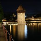 Wasserturm und Kappelbrücke bei Nacht