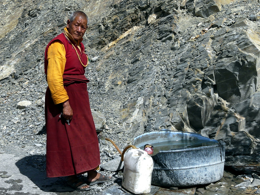 Wasserversorgung im Himalaja