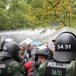 Wasserwerfer MARSCH !! 40Fotos Stuttgart Park AKTUELL 30.9.2010 14:00h K21 Ü2410K