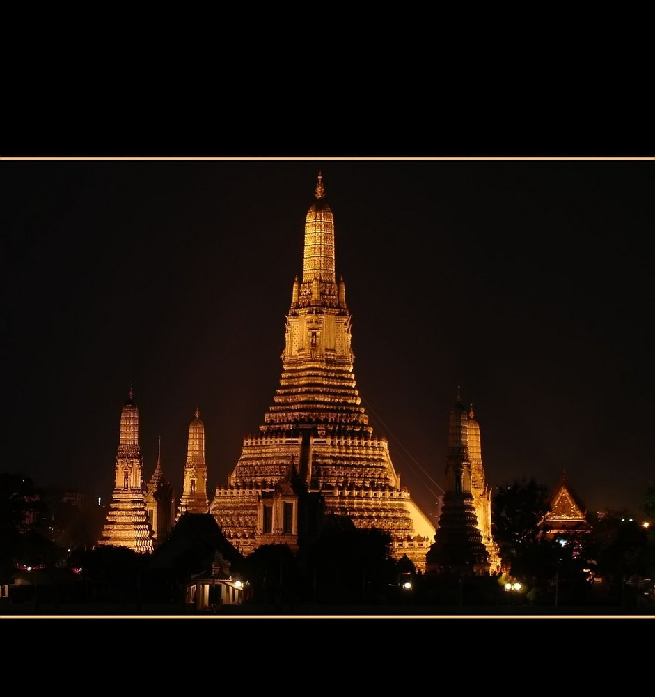 ~ Wat Arun bei Nacht ~