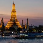 Wat Arun bei Sonnenuntergang Bangkok Thailand