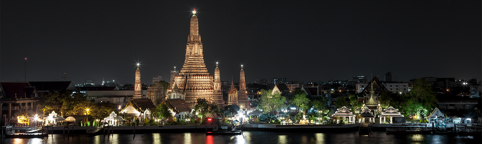 Wat Arun Night Pano