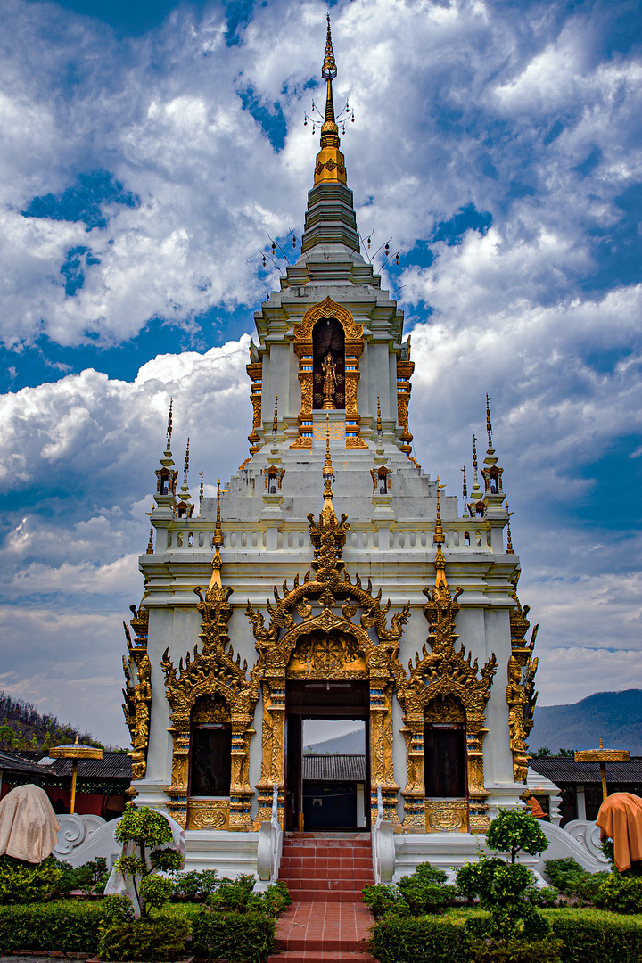 Wat Huai Rin Mae Chaem