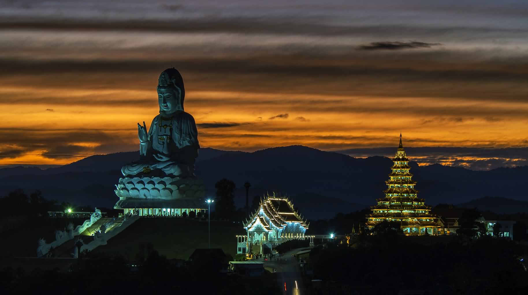 Wat Huay Pla Kang II