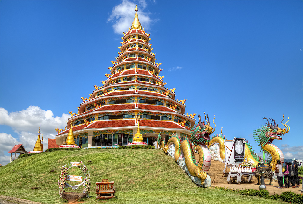 Wat Huay Pla Kung 7