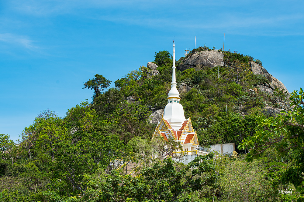 Wat Khao Takiap