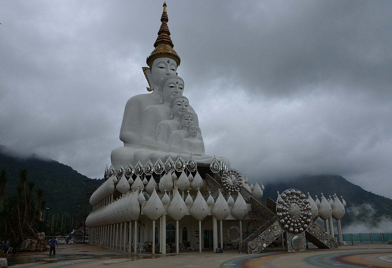 Wat Pha Sorn Kaeo. Petchabun