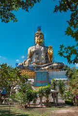 Wat Pha Thang in Uthai Thani