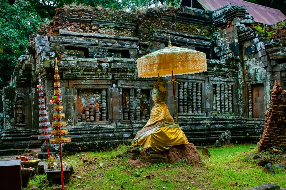 Wat Phou near Pakxé