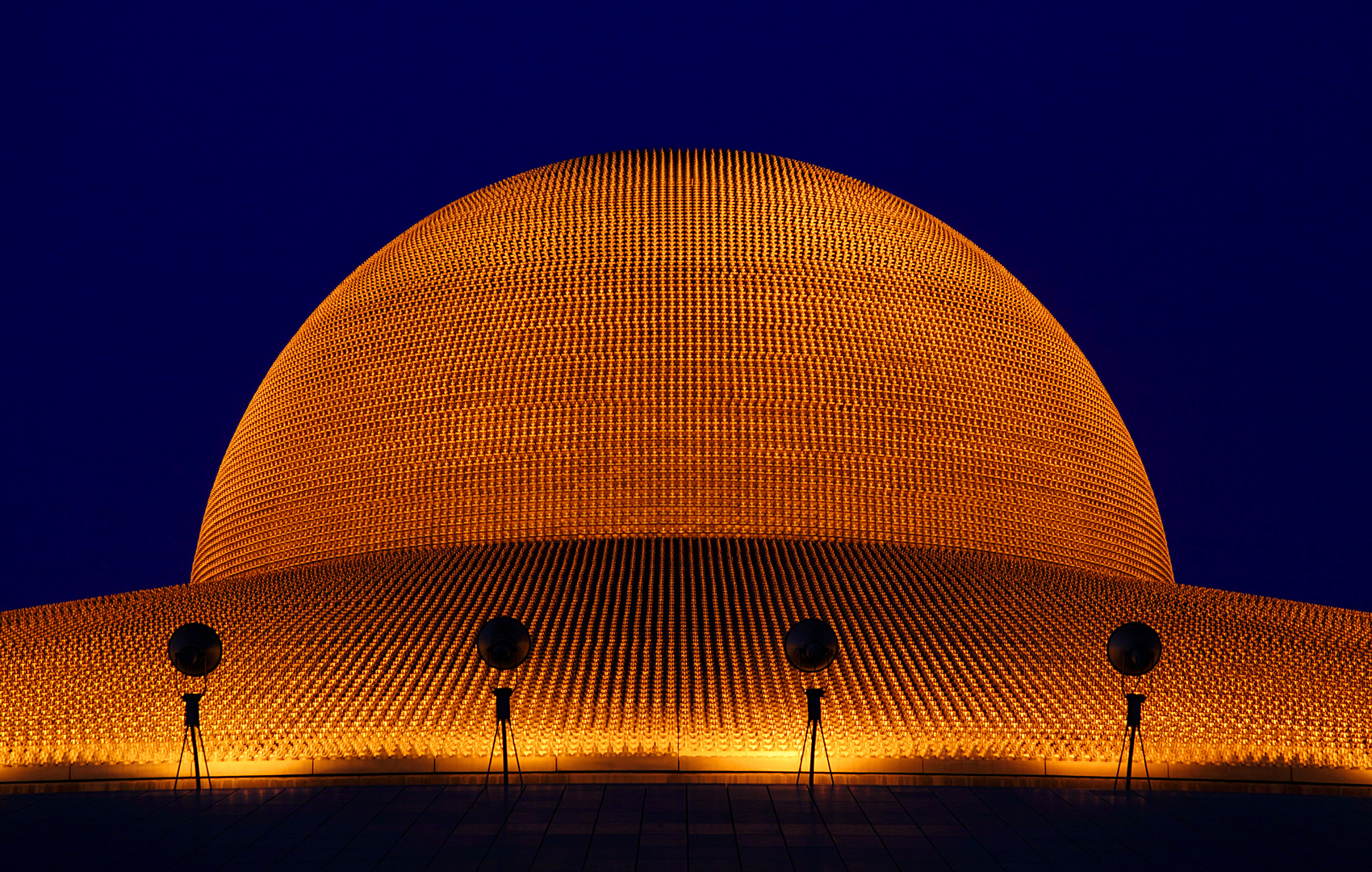 WAT PHRA DHAMMA KAYA