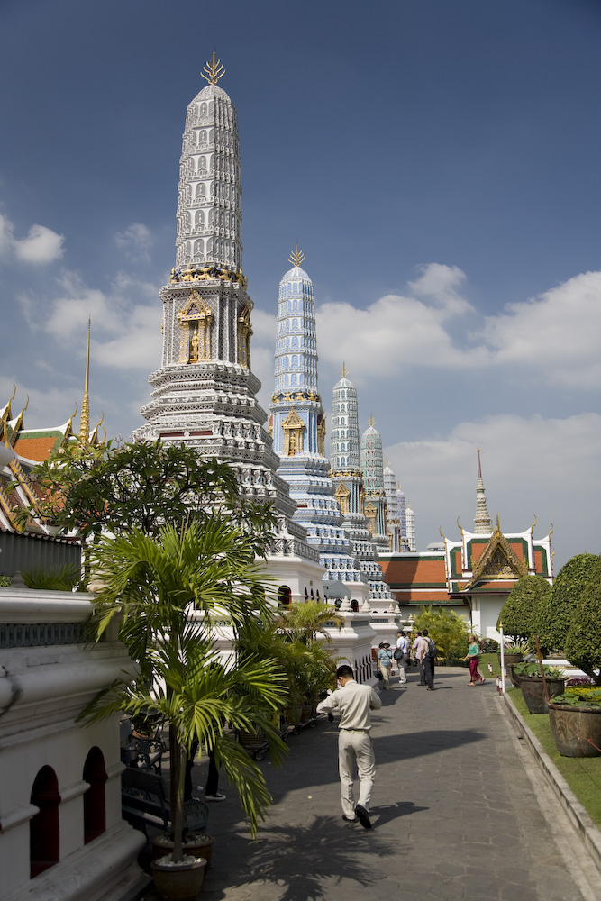 Wat Phra Kaeo - Prangs