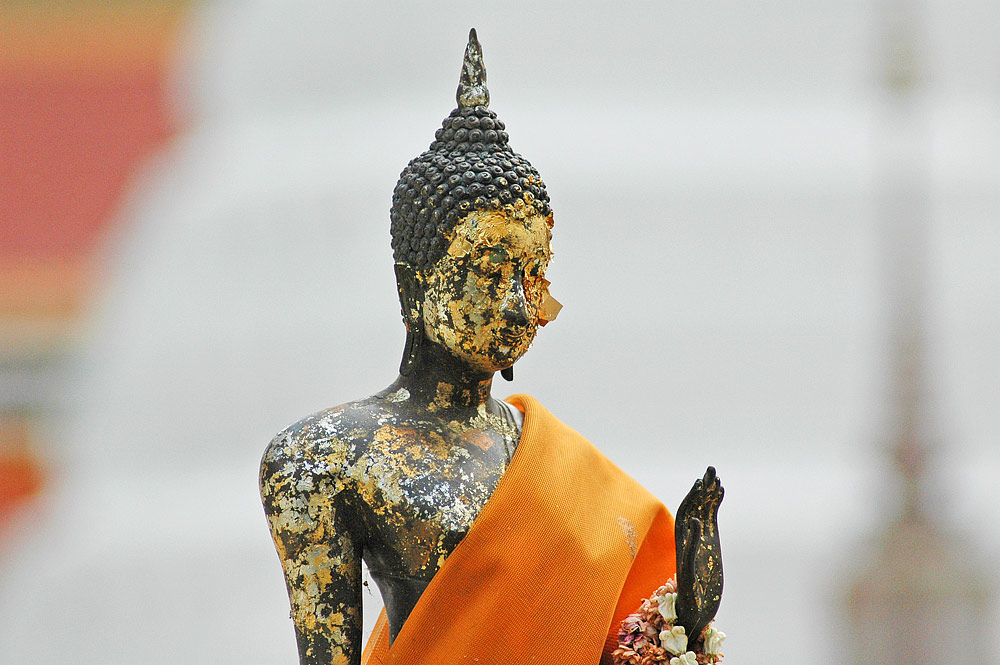 Wat Phra Phuttabat, Buddhastatue