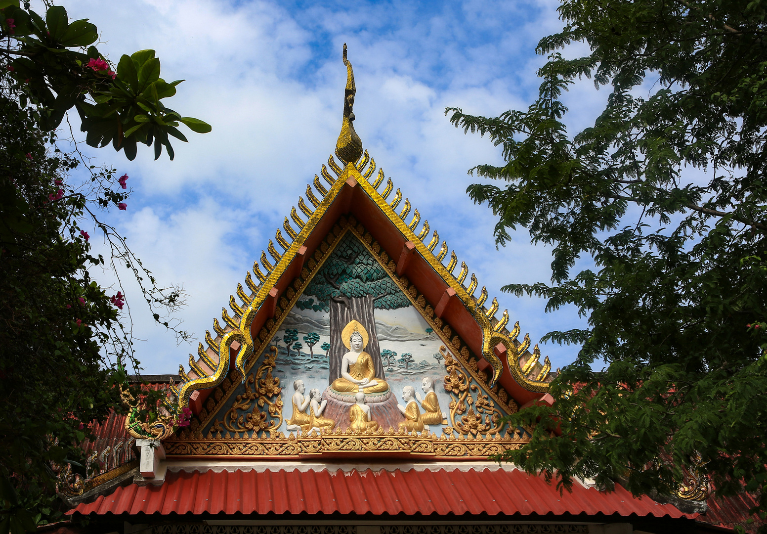 Wat Phra Yai