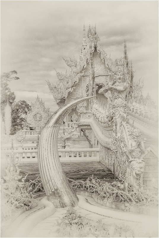 Wat Rong Khun 12