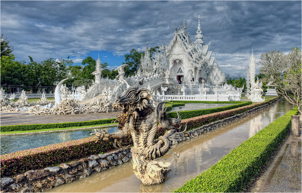 Wat rong khun ......