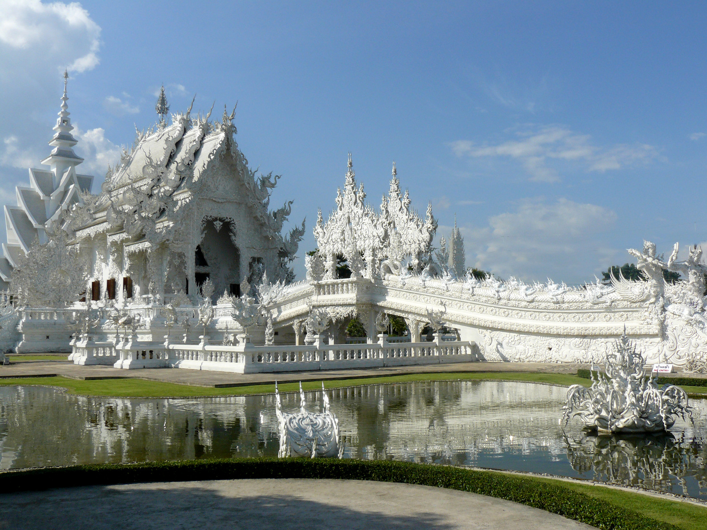 Wat Rong Khun