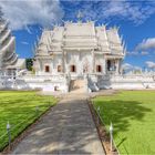 Wat rong khun .....