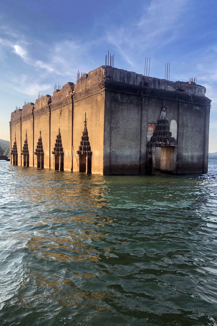 Wat Saam Prasob in the water