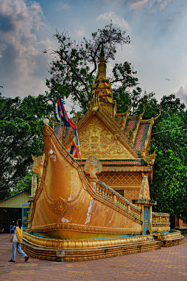 Wat Sampov Treileak other view