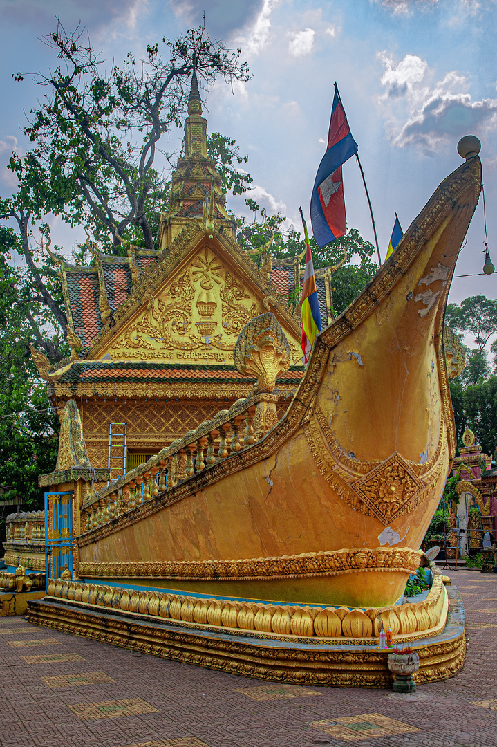 Wat Sampov Treileak temple