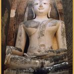 Wat Si Chum - Sukhothai, Thailand (2)