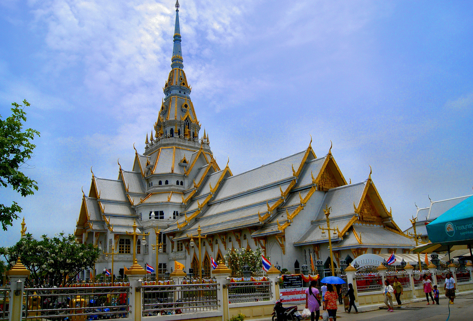 WAT SOTHON WARARAM WORAWIHAN -- Chachoengsao