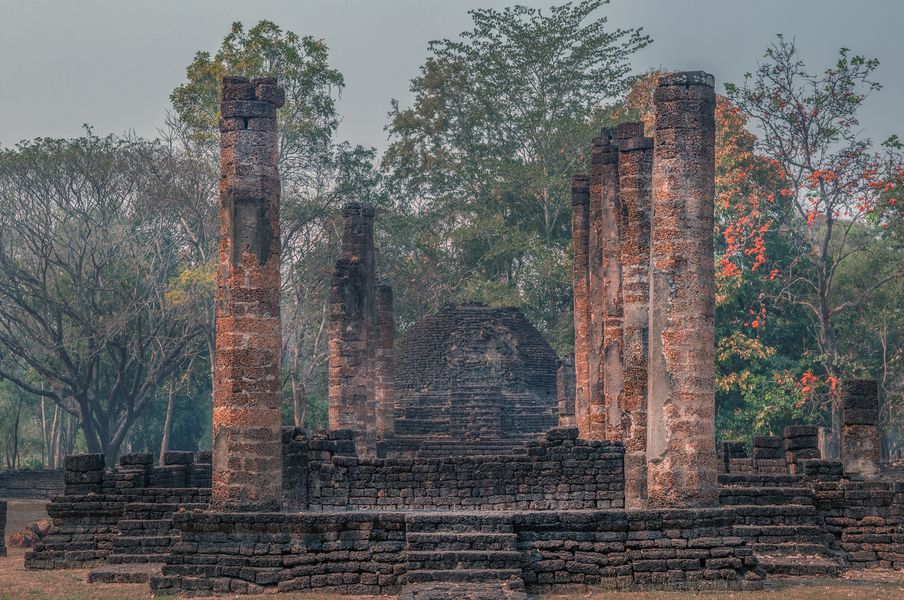 Wat Suan Kaeo Utthayan Yai