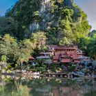 Wat Tam Khao Wong in Uthai Thani