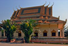 Wat Thmei the new temple on the Killing Fields