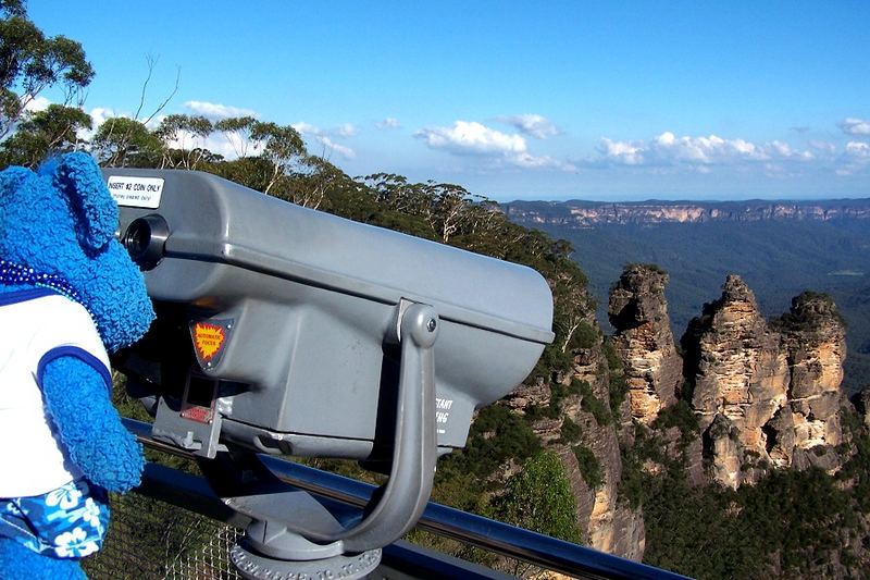 Watching the Three Sisters from Echo Point