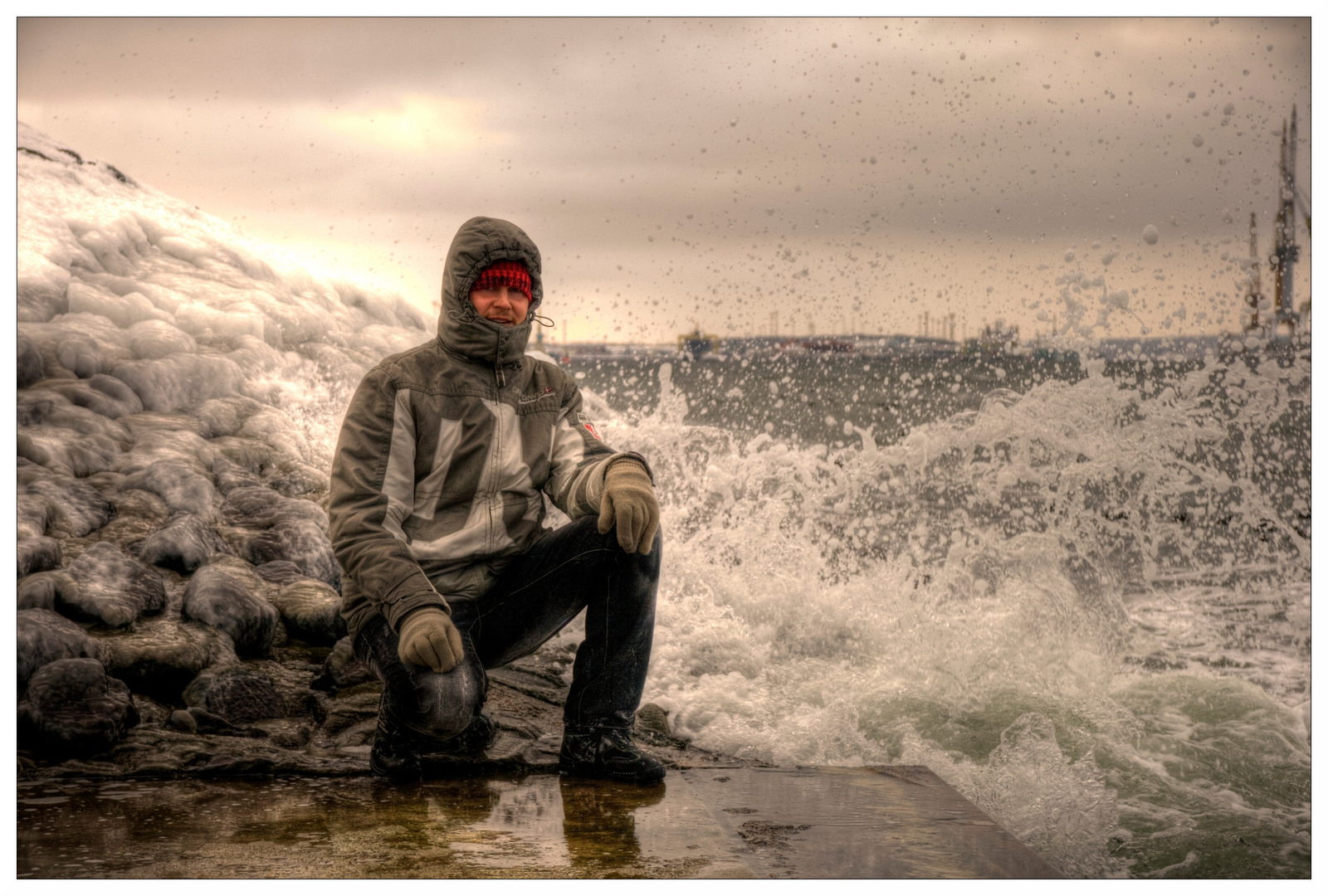 Watching The Waves [HDRi]