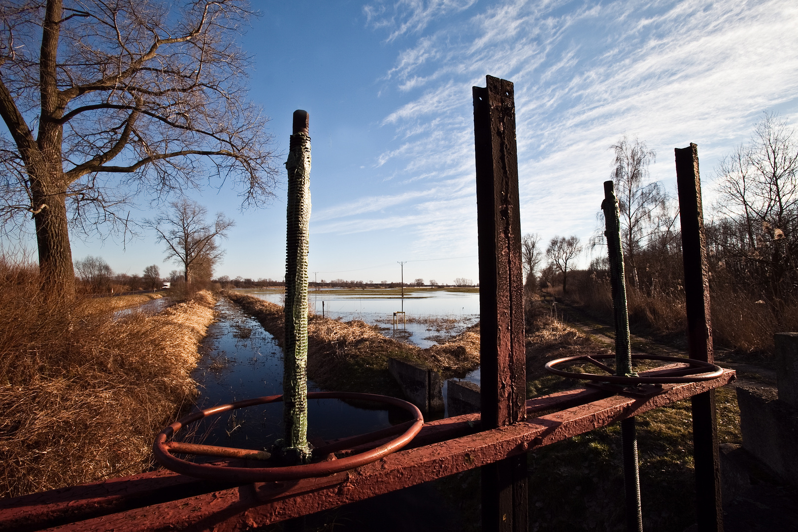 water barrier  .  .  .  . Maksymilianowo -3-