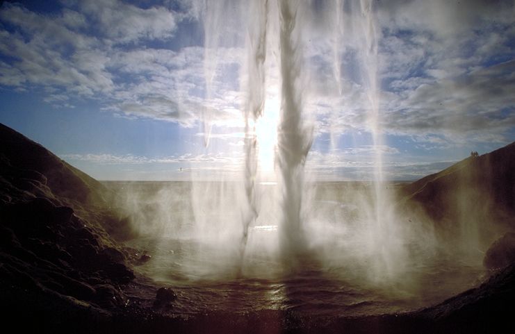 Water curtain