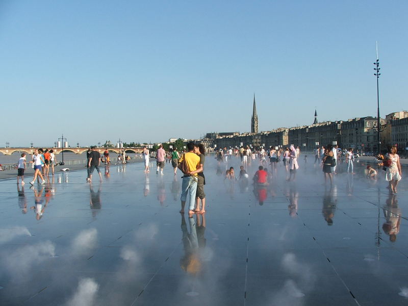 Water mirror, Bordeaux, 2007