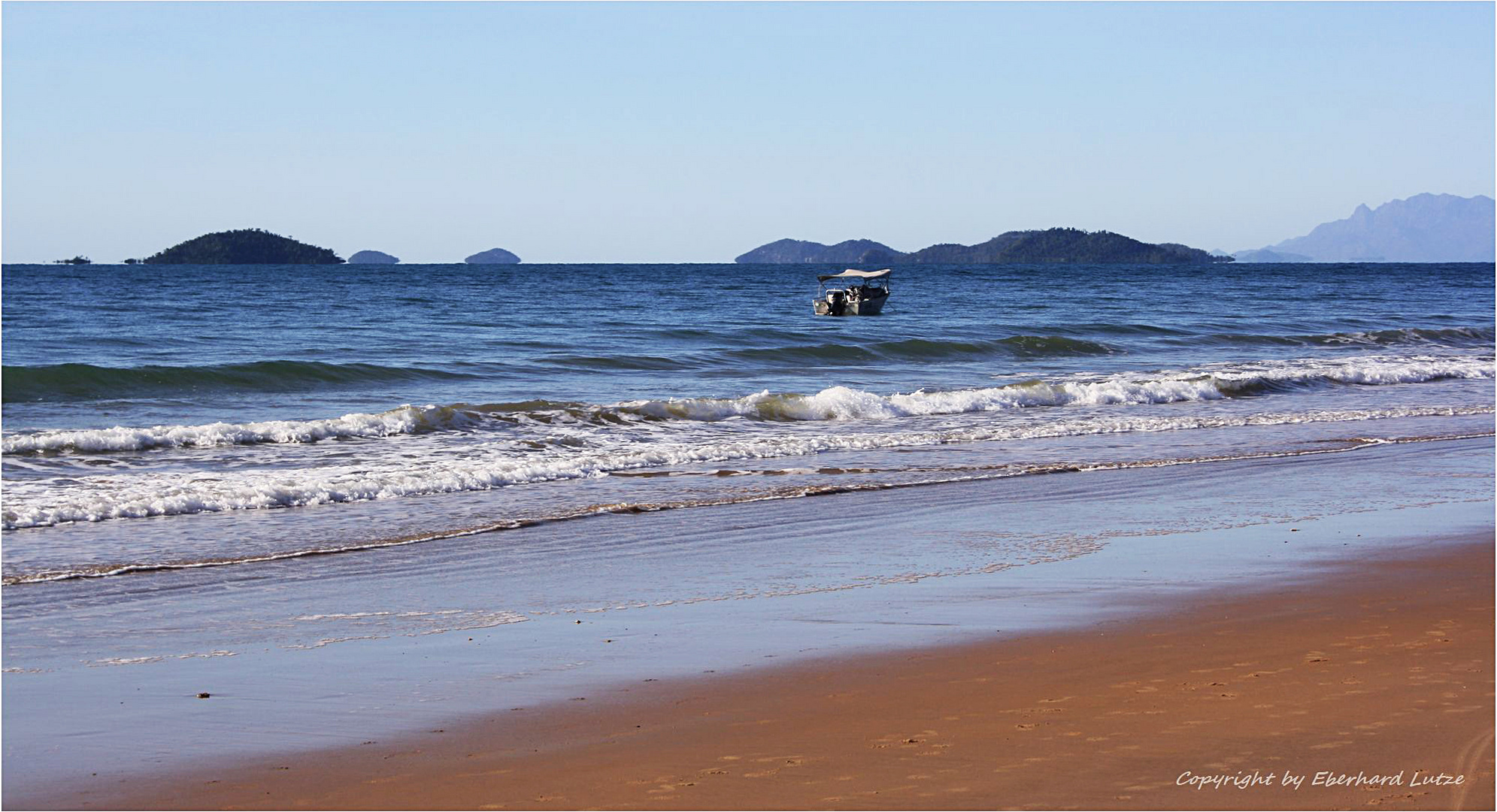 * Water Taxi to Dunk Island *