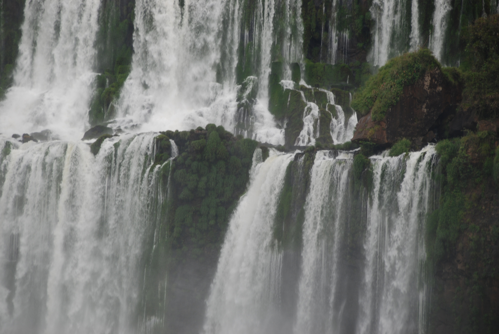 Waterfall at Igausou Falls - Paraguay / Argentina border