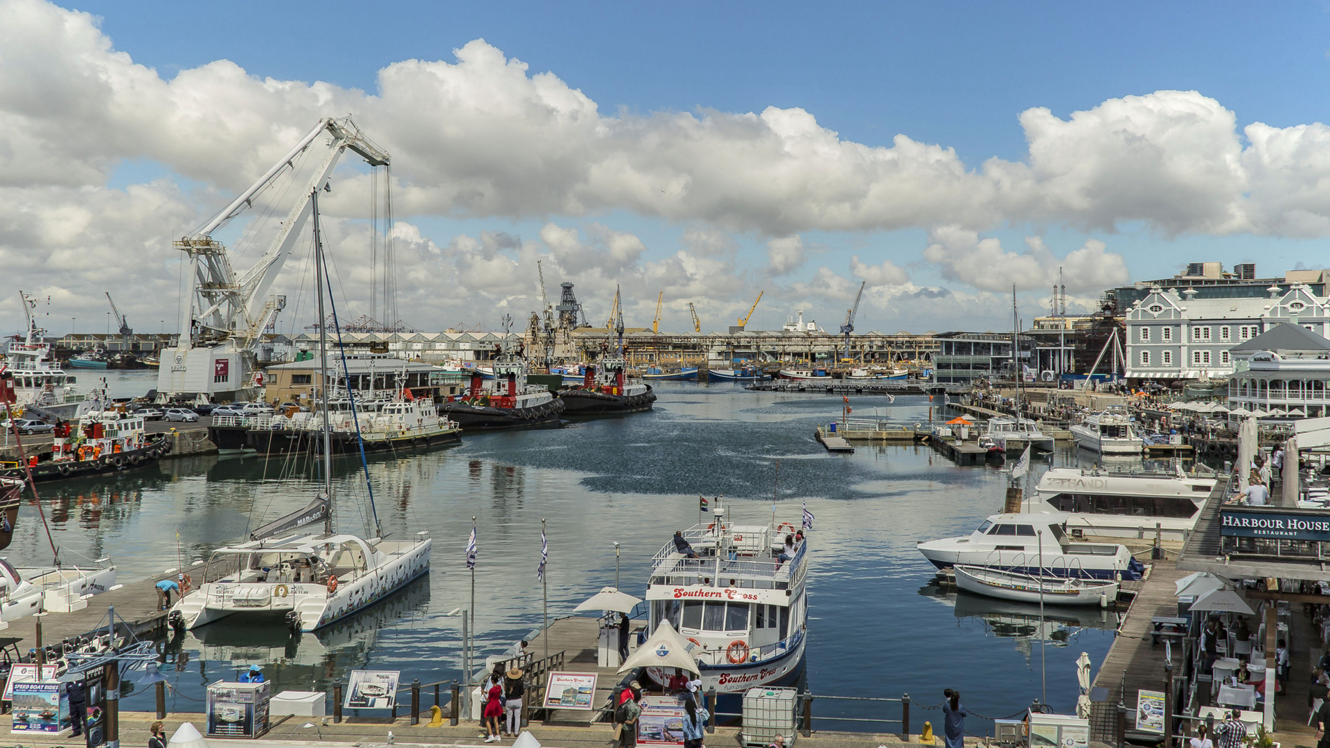 WATERFRONT IN KAPSTADT (bitte mal vergrößern)