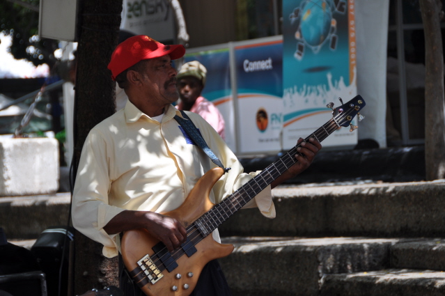 WATERFRONT : Straßenmusik 1