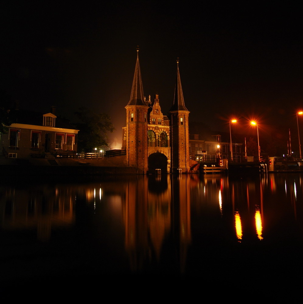 Waterpoort bei Nacht 2