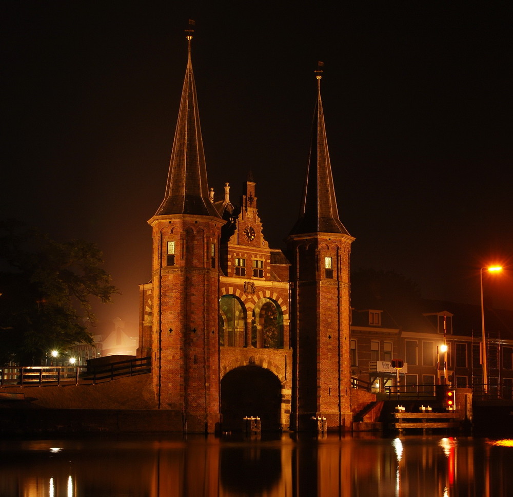 Waterpoort bei Nacht 3