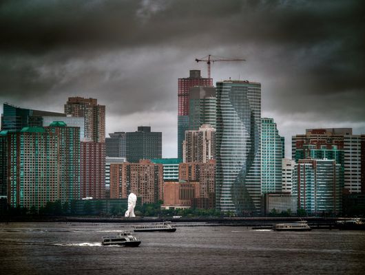 Water's Soul (Jaume Plensa) in Jersey City 