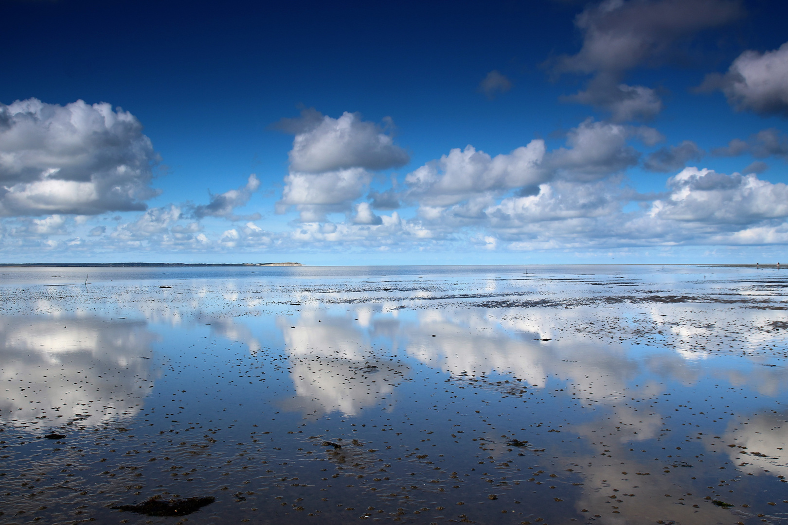 Watt und Wolken