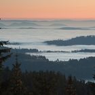 Watte zwischen den Bergkuppen...