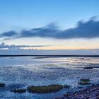 Wattenmeer bei Lüttmoorsiel in der blauen Stunde (Reußenköge, Schleswig-Holstein)