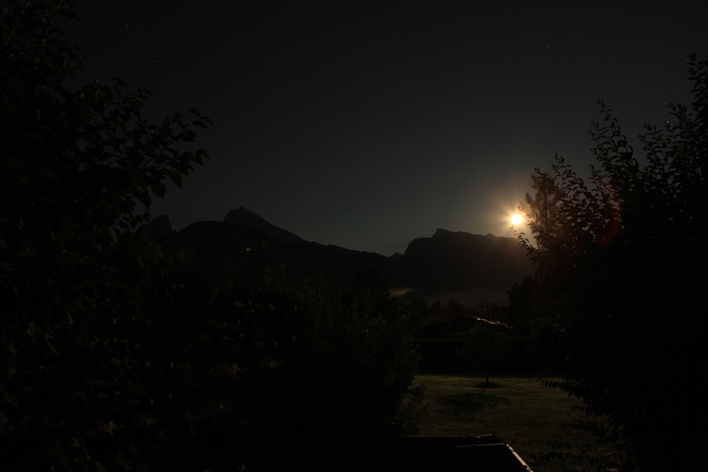 Watzmann bei Nacht mit Mond