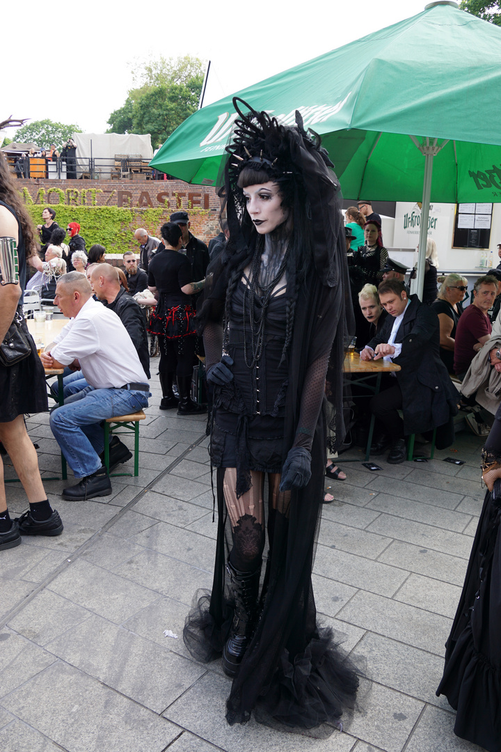 Wave-Gotik-Treffen in Leipzig, 23.5.2015, Bild 23