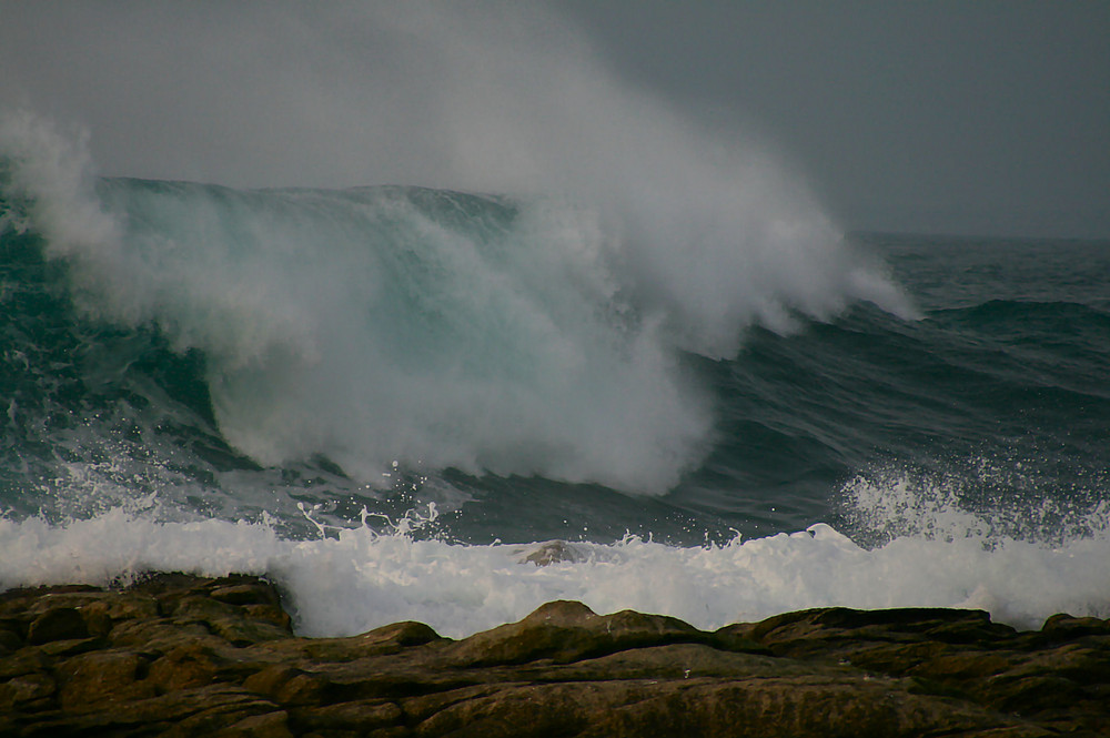 Wave II an den Rochers von Guénolé