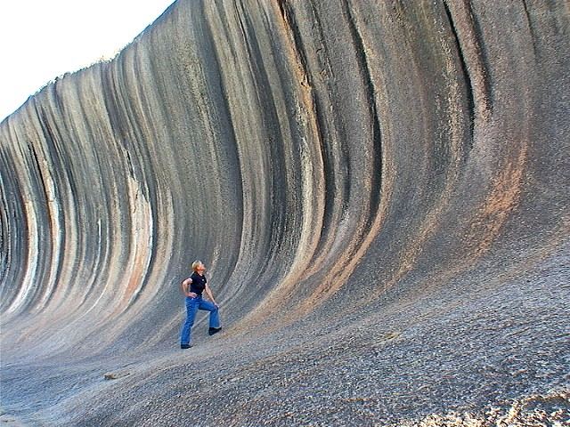 WAVE ROCK