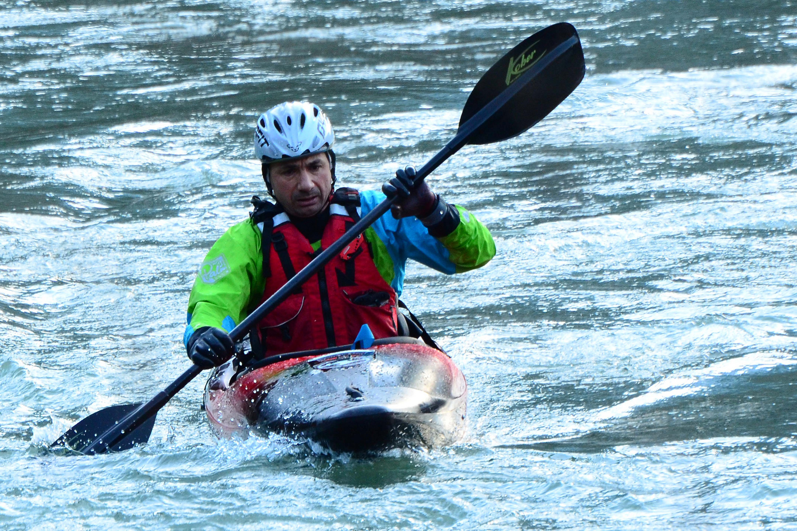 Wave Sport Kayak auf der Salzach bei 0°C Aussentemperatur