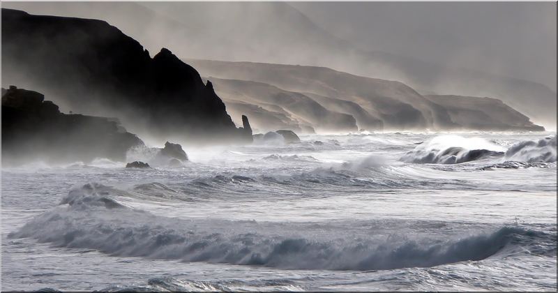 ...waves of Fuerteventura...03...